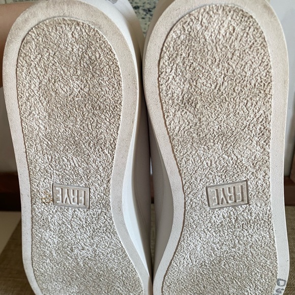 Frye- Lena Zip Sneaker- 7.5 (recommended for 7) - Picture 7 of 15